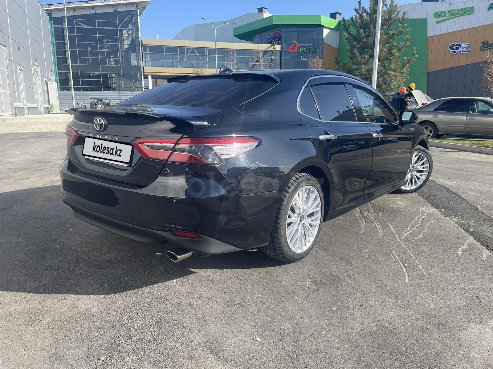 Toyota Camry 2018 г.