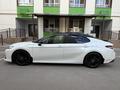 Toyota Camry 2023 года за 16 590 000 тг. в Алматы – фото 4