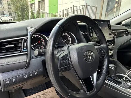 Toyota Camry 2023 года за 16 590 000 тг. в Алматы – фото 7