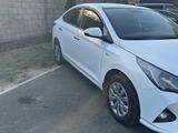 Hyundai Accent 2022 года за 5 800 000 тг. в Алматы – фото 2