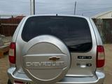 Chevrolet Niva 2005 годаүшін2 500 000 тг. в Кульсары – фото 2