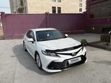 Toyota Camry 2021 года за 14 300 000 тг. в Шымкент