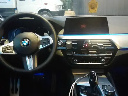 BMW 540 2018 года за 19 800 000 тг. в Алматы – фото 11