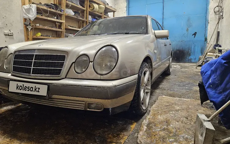 Mercedes-Benz E 200 1996 годаүшін3 300 000 тг. в Караганда