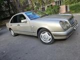 Mercedes-Benz E 200 1996 годаүшін3 300 000 тг. в Караганда – фото 5