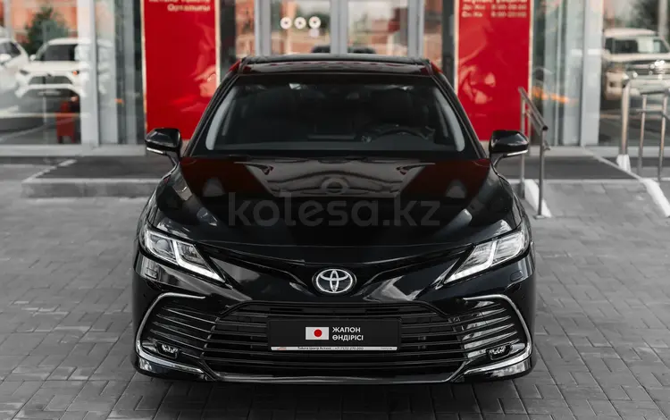 Toyota Camry Prestige 2023 годаfor19 900 000 тг. в Астана