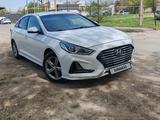 Hyundai Sonata 2019 года за 7 200 000 тг. в Шымкент – фото 2