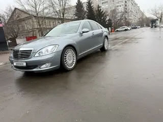 Mercedes-Benz S-Class, 2005