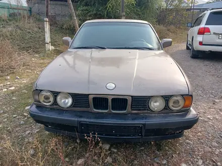 BMW 525 1990 года за 950 000 тг. в Алматы – фото 3