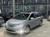 Toyota Sienna 2017 года за 18 000 000 тг. в Алматы