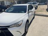 Toyota Camry 2017 года за 6 000 000 тг. в Мангистау – фото 2
