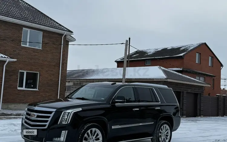 Cadillac Escalade 2019 года за 35 000 000 тг. в Астана