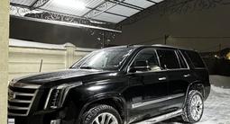 Cadillac Escalade 2019 года за 35 000 000 тг. в Астана