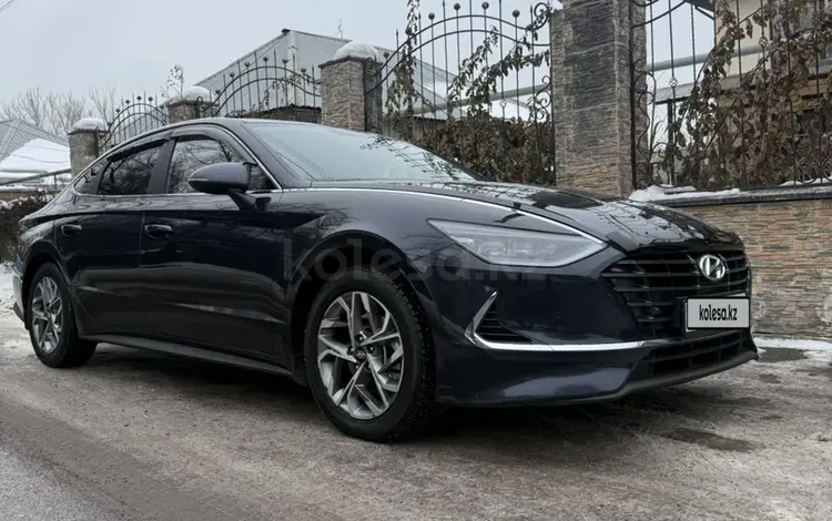 Hyundai Sonata 2022 годаүшін11 700 000 тг. в Алматы