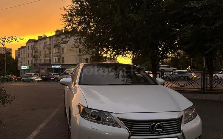 Lexus ES 250 2015 годаfor14 000 000 тг. в Шымкент