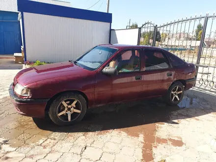 Opel Vectra 1993 года за 580 000 тг. в Актобе – фото 4