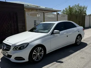 Mercedes-Benz E-Class, 2015