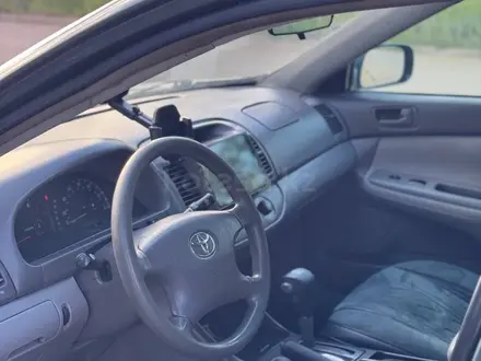 Toyota Camry 2002 года за 3 500 000 тг. в Актобе – фото 6