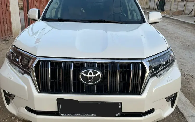 Toyota Land Cruiser Prado 2018 года за 22 000 000 тг. в Актау