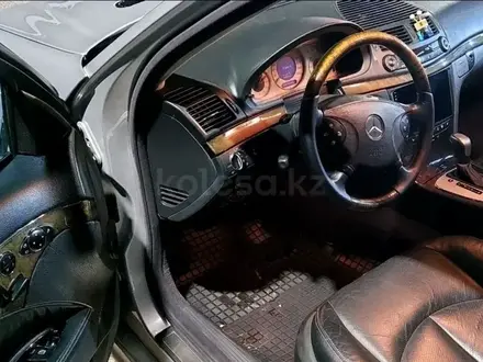 Mercedes-Benz E 55 AMG 2002 года за 7 700 000 тг. в Шымкент – фото 10