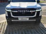 Toyota Land Cruiser 2024 годаfor65 000 000 тг. в Алматы – фото 3