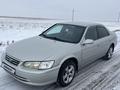 Toyota Camry 2000 года за 3 600 000 тг. в Кокшетау – фото 2