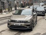 Volkswagen Tiguan 2017 года за 12 500 000 тг. в Алматы – фото 2