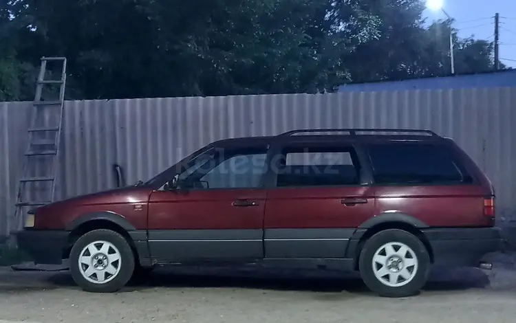 Volkswagen Passat 1992 года за 900 000 тг. в Алматы