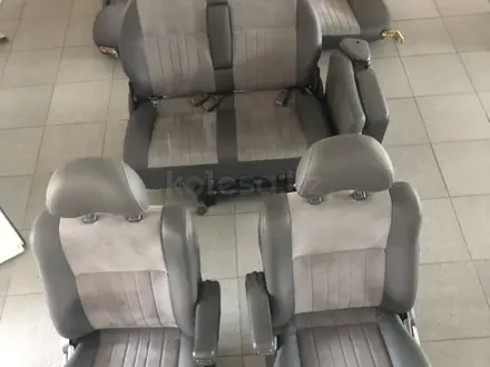 Комплект сидений ДЕЛИКА БУЛКА за 428 000 тг. в Алматы – фото 4