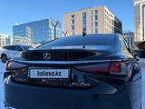 Lexus ES 250 2022 года за 27 000 000 тг. в Астана – фото 2