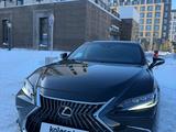Lexus ES 250 2022 года за 27 000 000 тг. в Астана