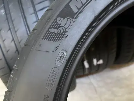 Michelin Pilot Sport 4 S 285/40 R23 и 325/35 R23 115Y за 550 000 тг. в Астана – фото 16