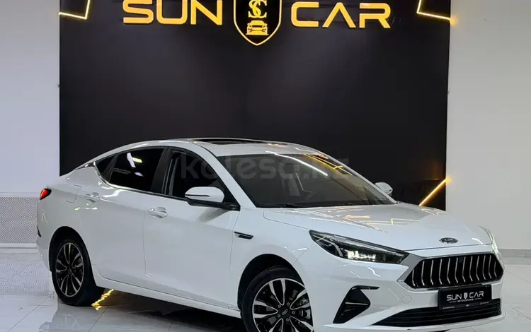JAC J7 Luxury CVT 2023 года за 6 200 000 тг. в Шымкент