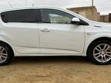 Chevrolet Aveo 2013 года за 2 000 000 тг. в Актау – фото 4