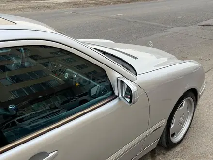Mercedes-Benz E 320 2000 года за 5 000 000 тг. в Астана – фото 2