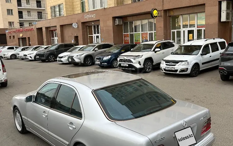 Mercedes-Benz E 320 2000 года за 5 000 000 тг. в Астана