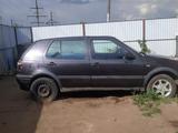 Volkswagen Golf 1994 годаүшін1 000 000 тг. в Костанай