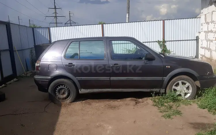 Volkswagen Golf 1994 годаfor1 000 000 тг. в Костанай