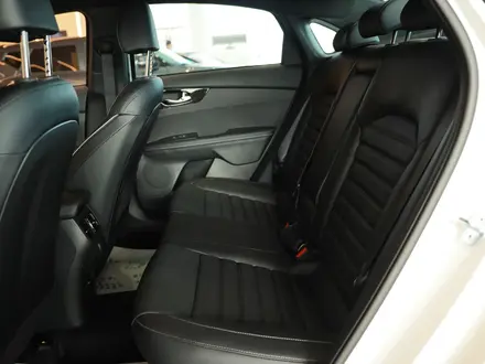 Kia Cerato GT Line+ 2025 года за 12 390 000 тг. в Уральск – фото 8