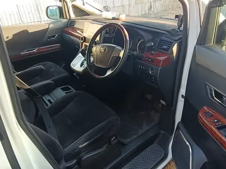 Toyota Vellfire 2010 года за 5 500 000 тг. в Актобе – фото 4