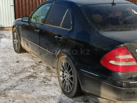 Mercedes-Benz E 320 2002 года за 4 000 000 тг. в Актобе – фото 4