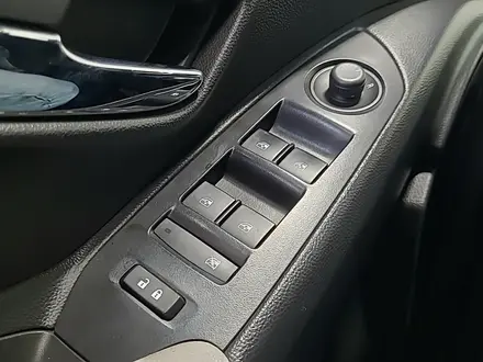Chevrolet Tracker 2020 года за 5 990 000 тг. в Алматы – фото 17