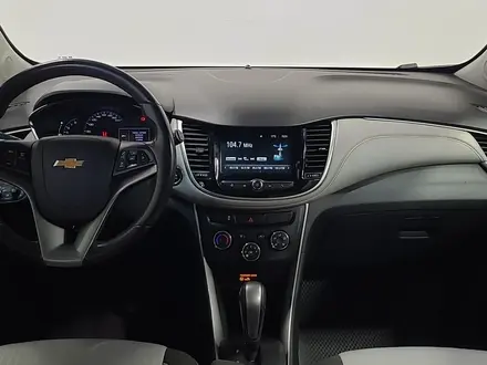 Chevrolet Tracker 2020 года за 5 990 000 тг. в Алматы – фото 14