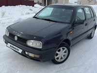 Volkswagen Golf 1995 годаүшін1 200 000 тг. в Астана