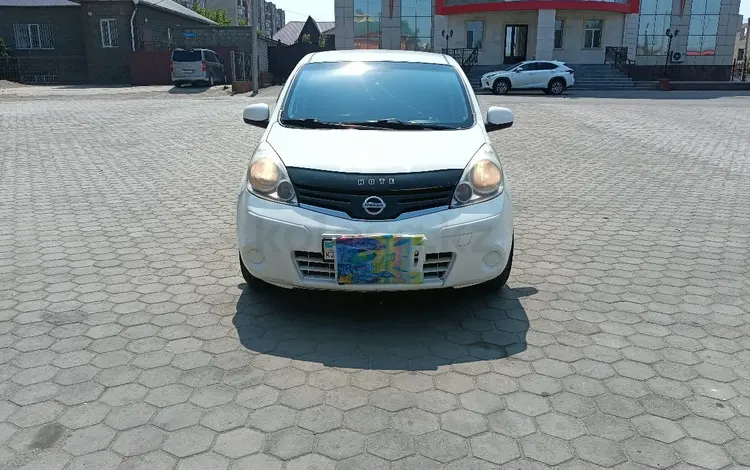 Nissan Note 2013 годаfor4 300 000 тг. в Семей