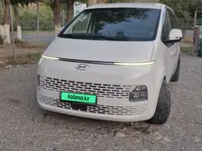 Hyundai Staria, 2021