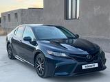 Toyota Camry 2021 годаfor14 700 000 тг. в Шымкент