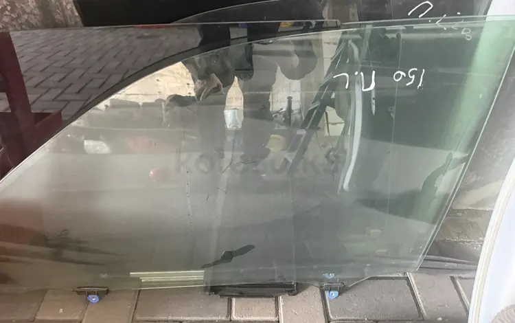 Стекло Prado 150 за 35 000 тг. в Алматы
