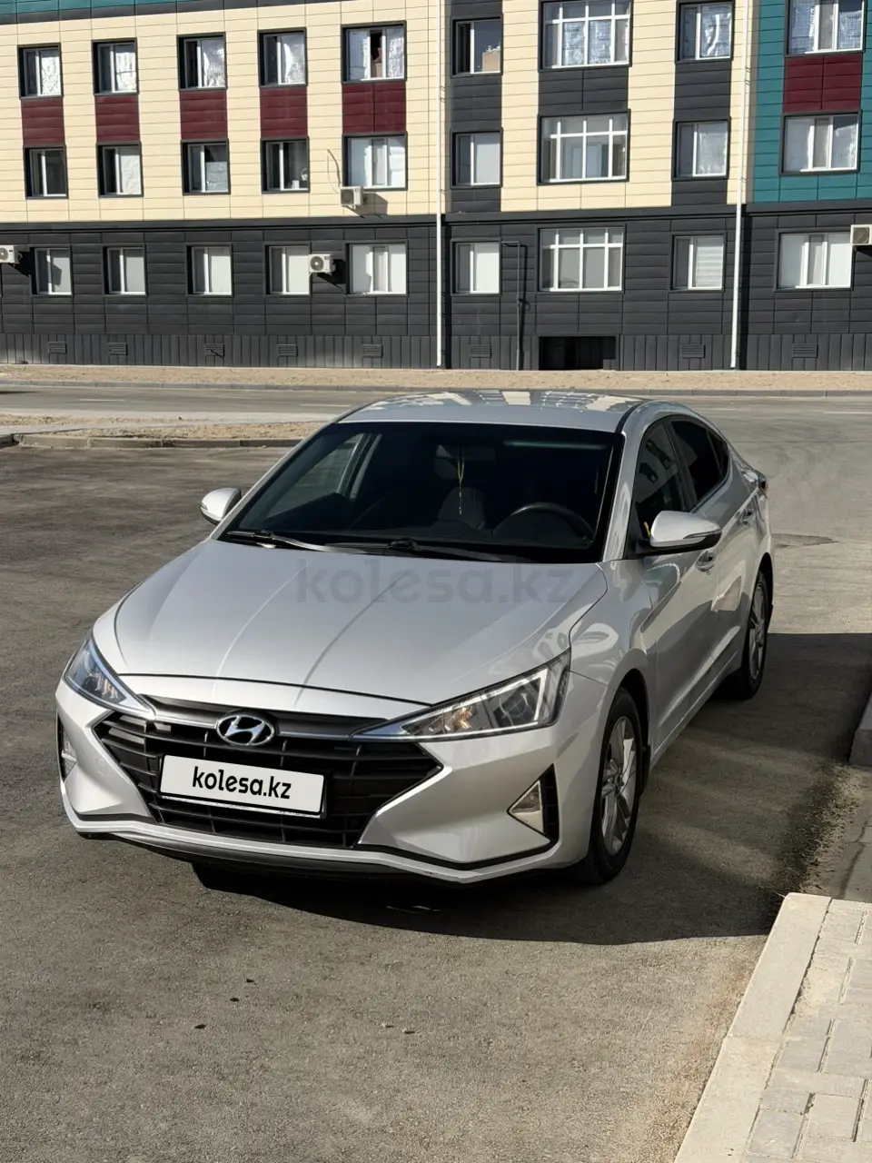 Hyundai Elantra, 2019
