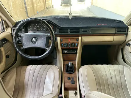 Mercedes-Benz E 230 1991 года за 700 000 тг. в Тараз – фото 6